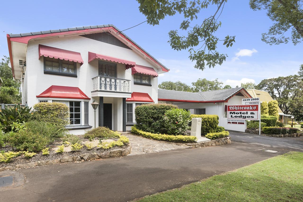 טוומבה Whiteoaks Motel & Lodges מראה חיצוני תמונה